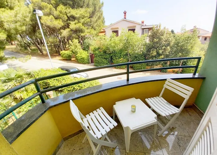 Lungomare Apartman *