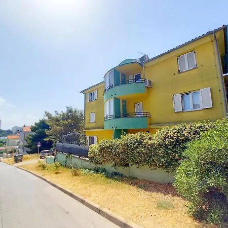 Lungomare * Πούλα