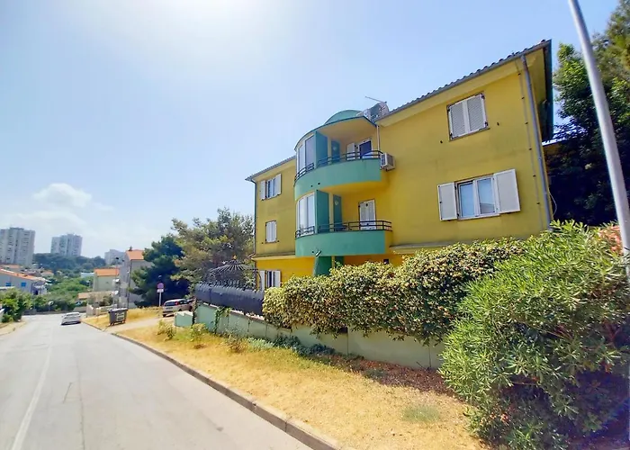 Lungomare * פולה